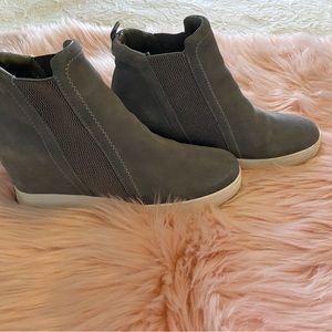 Gray leather Steve Madden Wedge Booties